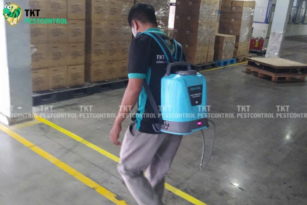 nhan vien diet moi kho xuong